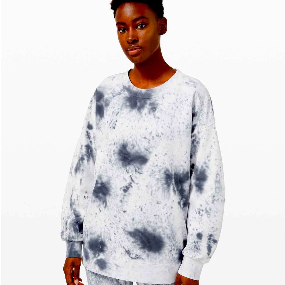 Lululemon Perfectly Oversized Crew Tie Dye
Marble Dye Classic Navy 8
